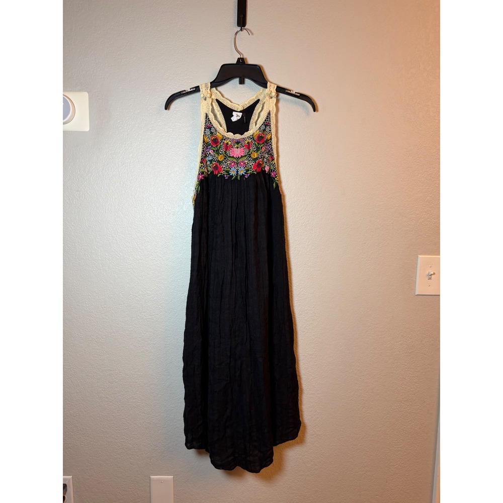 Anthropologie Akemi + Kin Black Embroidered Floral Crochet Lace Midi Dress Small